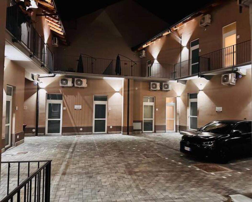 Hh Hermoso Housing آستي المظهر الخارجي الصورة