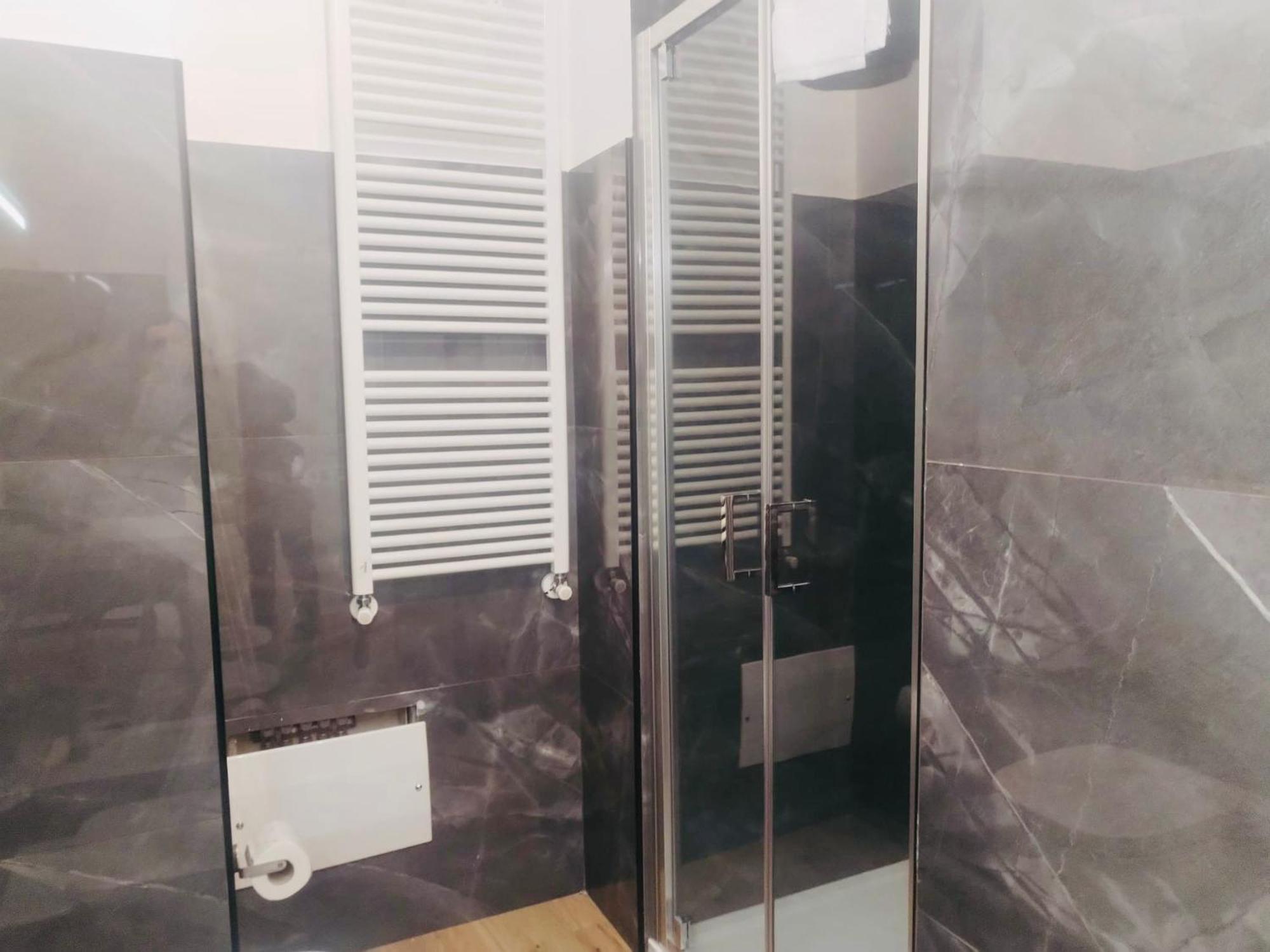 Hh Hermoso Housing آستي المظهر الخارجي الصورة